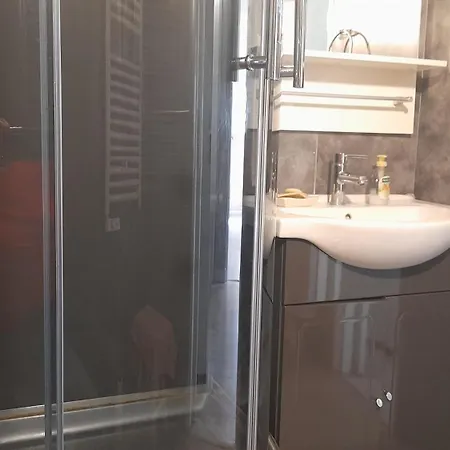 T2 En Duplex Spacieux Et * أنديرنو لي بان
