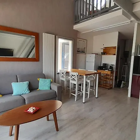 T2 En Duplex Spacieux Et * أنديرنو لي بان